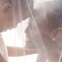 bride with daughter on Nebraska wedding day